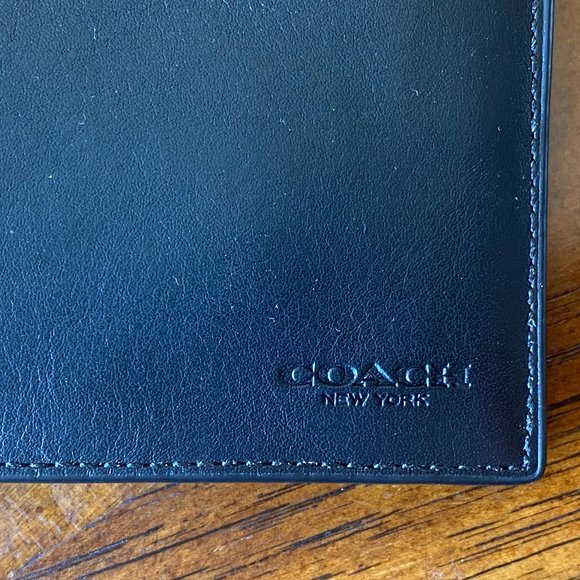 BNWT COACH Smooth Leather Wallet - Picture 3 of 11